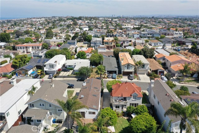 1158 8th Street, Hermosa Beach, California 90254, 3 Bedrooms Bedrooms, ,1 BathroomBathrooms,Residential,Sold,8th,SB20088189