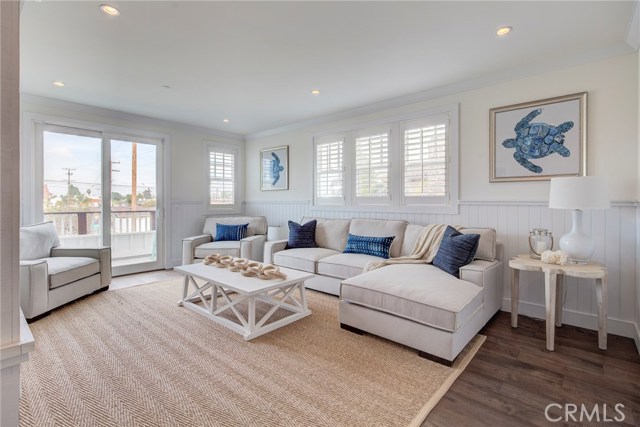 2022 Robinson Street, Redondo Beach, California 90278, 5 Bedrooms Bedrooms, ,4 BathroomsBathrooms,Residential,Sold,Robinson,SB19046293