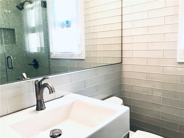 1730 Goodman Avenue, Redondo Beach, California 90278, 3 Bedrooms Bedrooms, ,Residential,Sold,Goodman,SB18243752