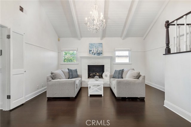 668 36th Street, Manhattan Beach, California 90266, 3 Bedrooms Bedrooms, ,2 BathroomsBathrooms,Residential,Sold,36th,SB21007690