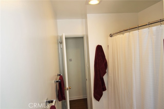 1942 SPRINGFIELD AVENUE, Hermosa Beach, California 90254, 2 Bedrooms Bedrooms, ,1 BathroomBathrooms,Residential,Sold,SPRINGFIELD AVENUE,SB19237640