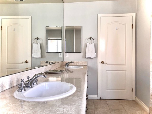 2220 Rockefeller Lane, Redondo Beach, California 90278, 3 Bedrooms Bedrooms, ,2 BathroomsBathrooms,Residential,Sold,Rockefeller,PV19241545