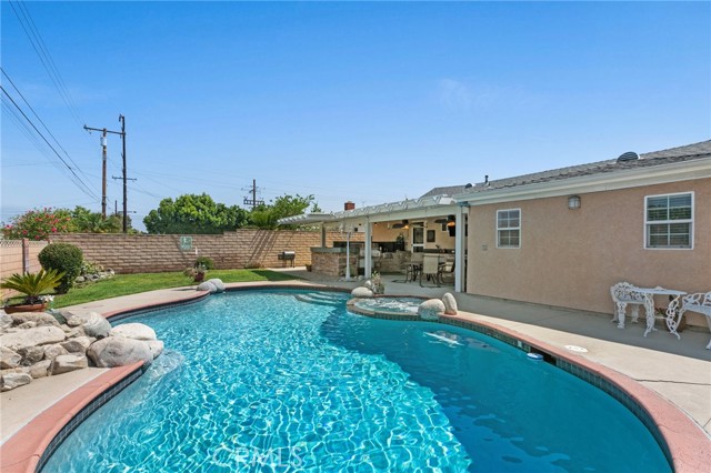 Detail Gallery Image 1 of 1 For 1057 N Calmgrove Ave, Covina,  CA 91724 - 3 Beds | 2 Baths