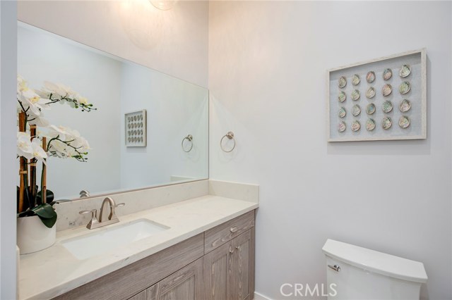 124 Guadalupe Avenue, Redondo Beach, California 90277, 3 Bedrooms Bedrooms, ,2 BathroomsBathrooms,Residential,Sold,Guadalupe,SB19041183