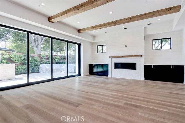 1400 17th Street, Manhattan Beach, California 90266, 5 Bedrooms Bedrooms, ,3 BathroomsBathrooms,Residential,Sold,17th,SB21193120