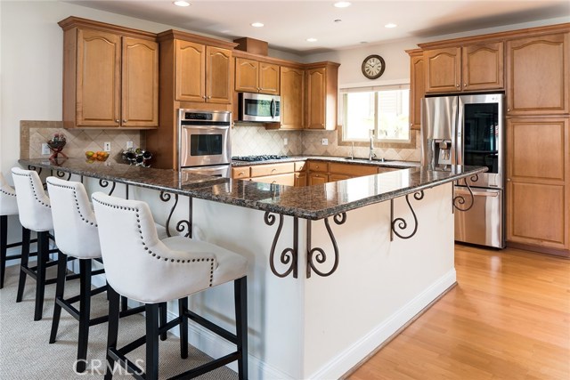 204 Irena Avenue, Redondo Beach, California 90277, 3 Bedrooms Bedrooms, ,2 BathroomsBathrooms,Residential,Sold,Irena,SB19198333