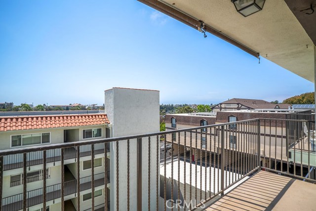 1720 Ardmore Avenue, Hermosa Beach, California 90254, 1 Bedroom Bedrooms, ,1 BathroomBathrooms,Residential,Sold,Ardmore,SB18188041