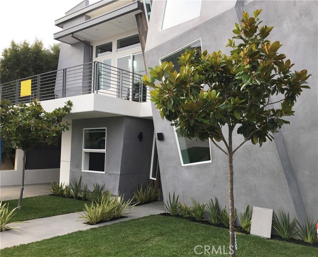 2415 Rockefeller Lane, Redondo Beach, California 90278, 4 Bedrooms Bedrooms, ,4 BathroomsBathrooms,Residential,Sold,Rockefeller,PV18200378