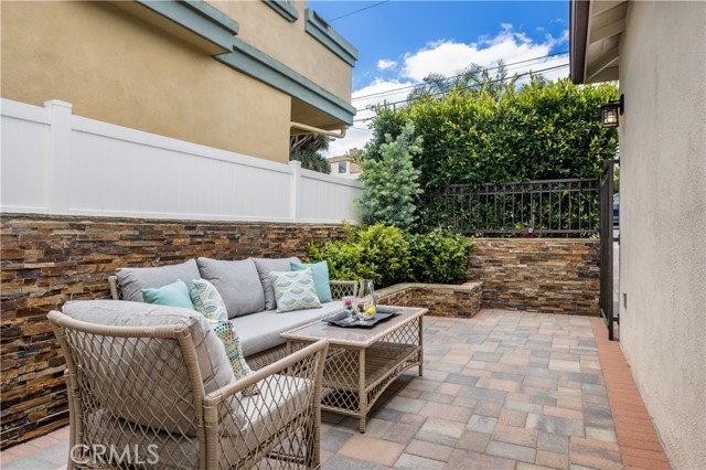 1140 Harper Avenue, Redondo Beach, California 90278, 2 Bedrooms Bedrooms, ,1 BathroomBathrooms,Residential,Sold,Harper,SB20071724