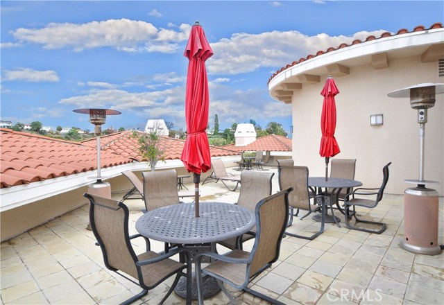 Large roof top community deck area near the unit