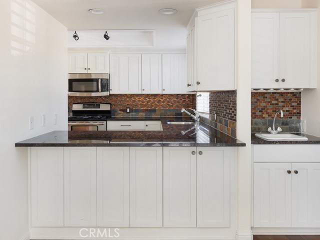 2223 Carnegie Lane, Redondo Beach, California 90278, 4 Bedrooms Bedrooms, ,2 BathroomsBathrooms,Residential,Sold,Carnegie,SB20153502