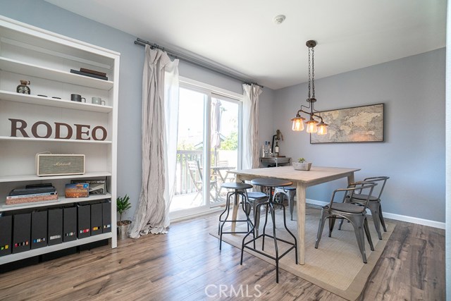 720 Meyer Lane, Redondo Beach, California 90278, 2 Bedrooms Bedrooms, ,2 BathroomsBathrooms,Residential,Sold,Meyer,SB19083310