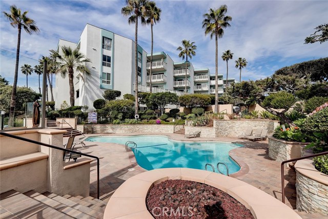 660 The Village, Redondo Beach, California 90277, 1 Bedroom Bedrooms, ,1 BathroomBathrooms,Residential,Sold,The Village,SB20054777