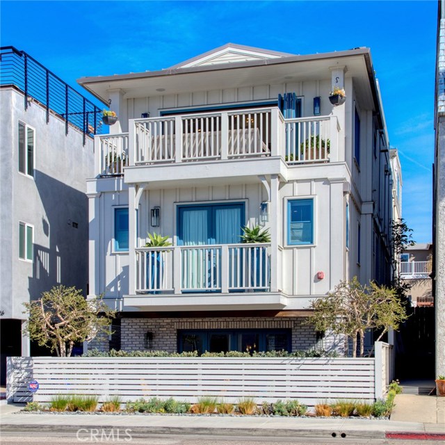 2618 Manhattan Avenue, Hermosa Beach, California 90254, 5 Bedrooms Bedrooms, ,4 BathroomsBathrooms,Residential,Sold,Manhattan,SB21009300