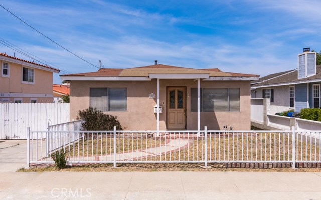 1931 Voorhees Avenue, Redondo Beach, California 90278, 4 Bedrooms Bedrooms, ,2 BathroomsBathrooms,Residential,Sold,Voorhees,SB17090969