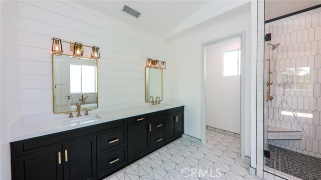 1018 Avenue A, Redondo Beach, California 90277, 6 Bedrooms Bedrooms, ,6 BathroomsBathrooms,Residential,Sold,Avenue A,PV20118056