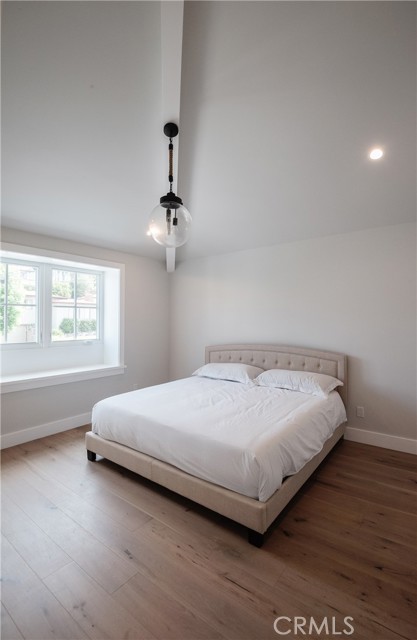 933 9th Street, Manhattan Beach, California 90266, 4 Bedrooms Bedrooms, ,2 BathroomsBathrooms,Residential,Sold,9th,SB21112500