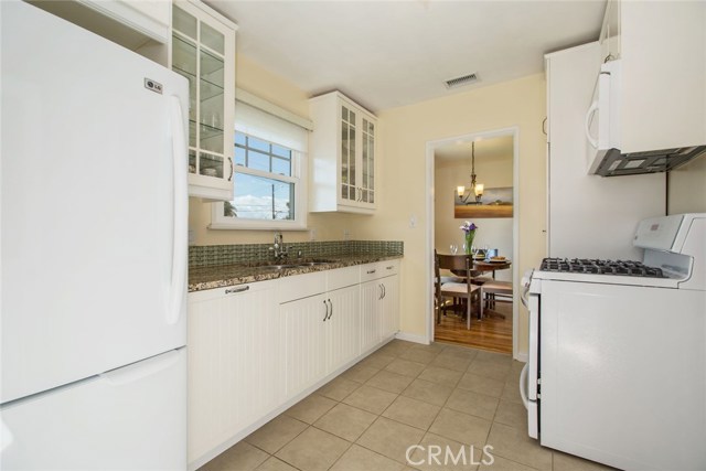 1900 Gates Avenue, Redondo Beach, California 90278, 3 Bedrooms Bedrooms, ,1 BathroomBathrooms,Residential,Sold,Gates,SB17065989