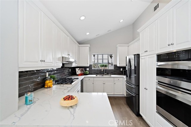 2602 Mathews Avenue, Redondo Beach, California 90278, 3 Bedrooms Bedrooms, ,2 BathroomsBathrooms,Residential,Sold,Mathews,PV21085585