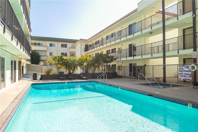 1720 Ardmore Avenue, Hermosa Beach, California 90254, 1 Bedroom Bedrooms, ,1 BathroomBathrooms,Residential,Sold,Ardmore,SB20030454