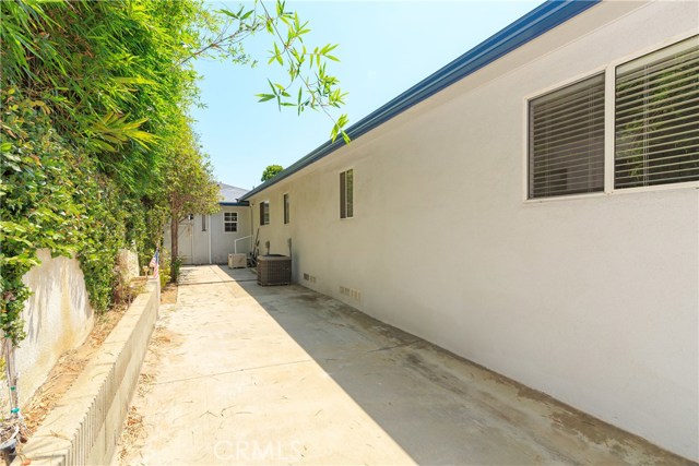 3213 Pine Avenue, Manhattan Beach, California 90266, 3 Bedrooms Bedrooms, ,1 BathroomBathrooms,Residential,Sold,Pine,SB18191992