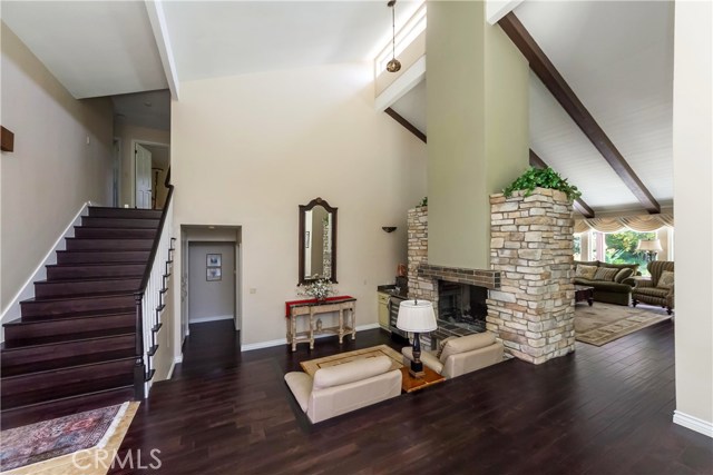 34 Horseshoe Lane, Rolling Hills Estates, California 90274, 4 Bedrooms Bedrooms, ,4 BathroomsBathrooms,Residential,Sold,Horseshoe,SB18061448