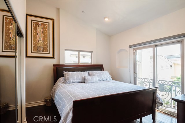2104 Warfield Avenue, Redondo Beach, California 90278, 5 Bedrooms Bedrooms, ,2 BathroomsBathrooms,Residential,Sold,Warfield,SB20202226