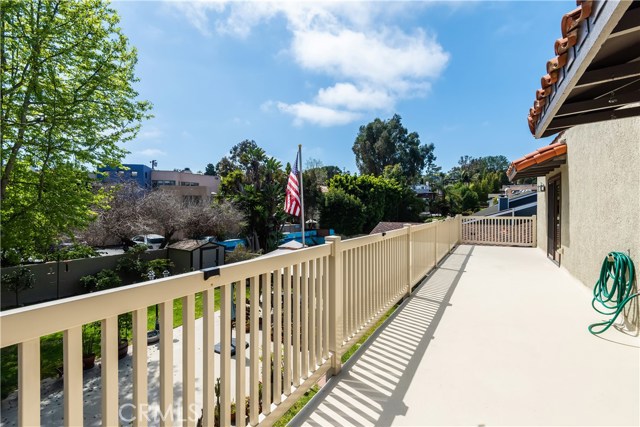 1228 2nd Street, Manhattan Beach, California 90266, 4 Bedrooms Bedrooms, ,3 BathroomsBathrooms,Residential,Sold,2nd,SB19074377