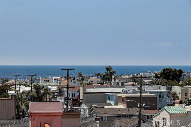 706 2nd Street, Hermosa Beach, California 90254, 4 Bedrooms Bedrooms, ,3 BathroomsBathrooms,Residential,Sold,2nd,SB19150303