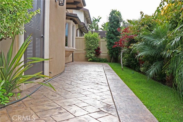 1807 Huntington Lane, Redondo Beach, California 90278, 4 Bedrooms Bedrooms, ,3 BathroomsBathrooms,Residential,Sold,Huntington,SB19151183