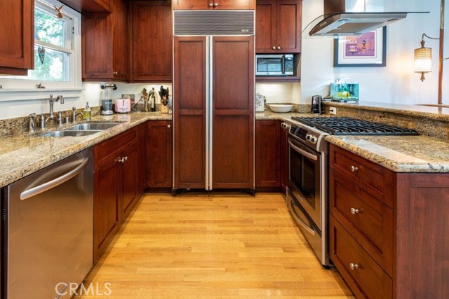 3201 Laurel Avenue, Manhattan Beach, California 90266, 3 Bedrooms Bedrooms, ,2 BathroomsBathrooms,Residential,Sold,Laurel,SB21135859