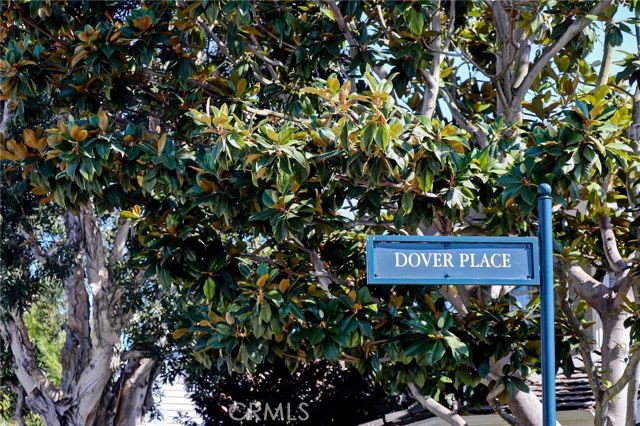 22 Dover Place, Manhattan Beach, California 90266, 2 Bedrooms Bedrooms, ,2 BathroomsBathrooms,Residential,Sold,Dover,SB18247176