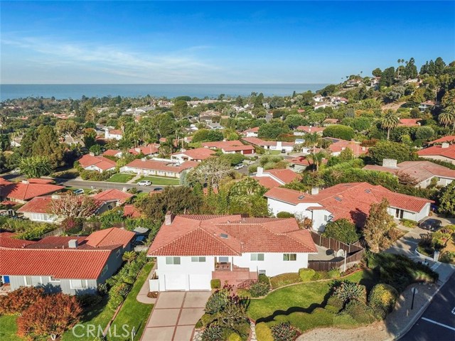 1033 Via Zumaya, Palos Verdes Estates, California 90274, 3 Bedrooms Bedrooms, ,3 BathroomsBathrooms,Residential,Sold,Via Zumaya,PV20225368