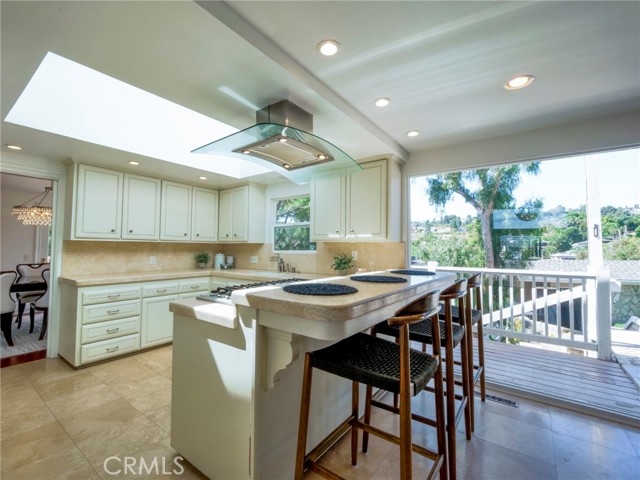 18 Ranchview Road, Rolling Hills Estates, California 90274, 3 Bedrooms Bedrooms, ,2 BathroomsBathrooms,Residential,Sold,Ranchview,PV21166357