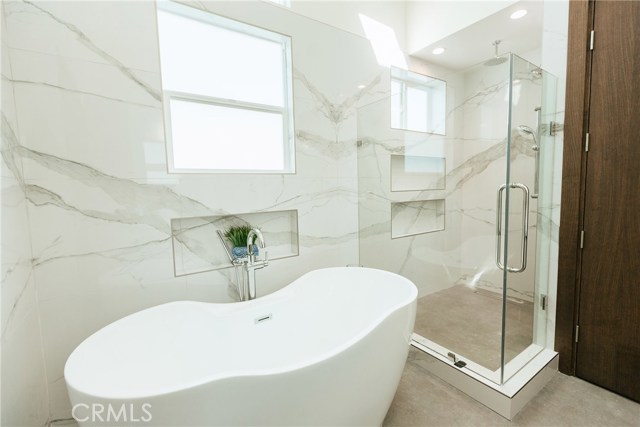 1758 Dixon, Redondo Beach, California 90278, 3 Bedrooms Bedrooms, ,4 BathroomsBathrooms,Residential,Sold,Dixon,SB20213630