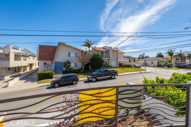 2003 Speyer Lane, Redondo Beach, California 90278, 4 Bedrooms Bedrooms, ,3 BathroomsBathrooms,Residential,Sold,Speyer,PV17103234