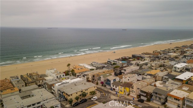 121 15th Street, Manhattan Beach, California 90266, 3 Bedrooms Bedrooms, ,3 BathroomsBathrooms,Residential,Sold,15th,SB18131907