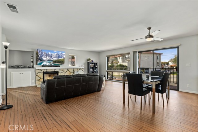 18200 Kingsdale Avenue, Redondo Beach, California 90278, 3 Bedrooms Bedrooms, ,3 BathroomsBathrooms,Residential,Sold,Kingsdale,SB21015775