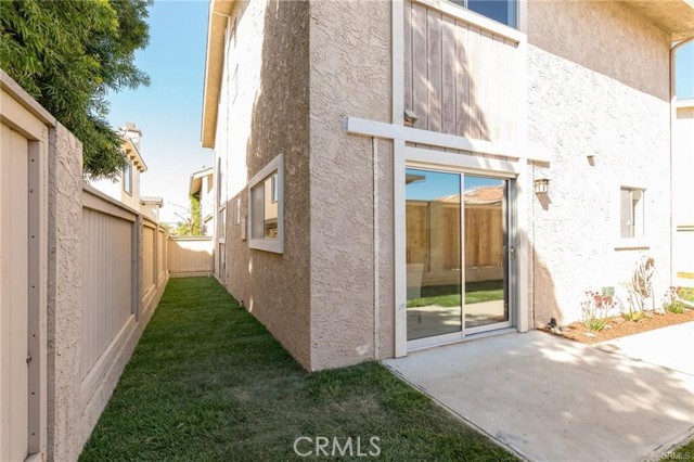 2212 Carnegie Lane, Redondo Beach, California 90278, 2 Bedrooms Bedrooms, ,2 BathroomsBathrooms,Residential,Sold,Carnegie,SB21164567