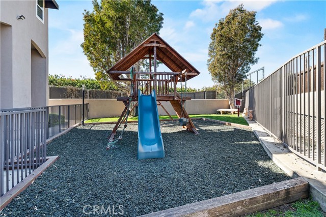 3 Bed Home for Sale in El Segundo, California