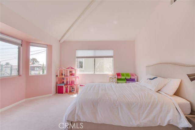 1932 Graham Avenue, Redondo Beach, California 90278, 4 Bedrooms Bedrooms, ,2 BathroomsBathrooms,Residential,Sold,Graham,SB18127295