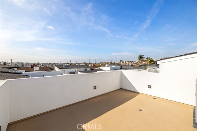 2114 Carnegie Lane, Redondo Beach, California 90278, 5 Bedrooms Bedrooms, ,5 BathroomsBathrooms,Residential,Sold,Carnegie,SB21029728