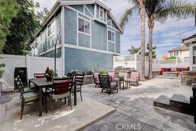 2231 Gates Avenue, Redondo Beach, California 90278, 4 Bedrooms Bedrooms, ,2 BathroomsBathrooms,Residential,Sold,Gates,SB20123083