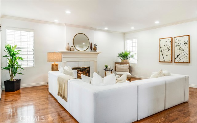 1413 Oak, Manhattan Beach, California 90266, 4 Bedrooms Bedrooms, ,2 BathroomsBathrooms,Residential,Sold,Oak,SB19132316