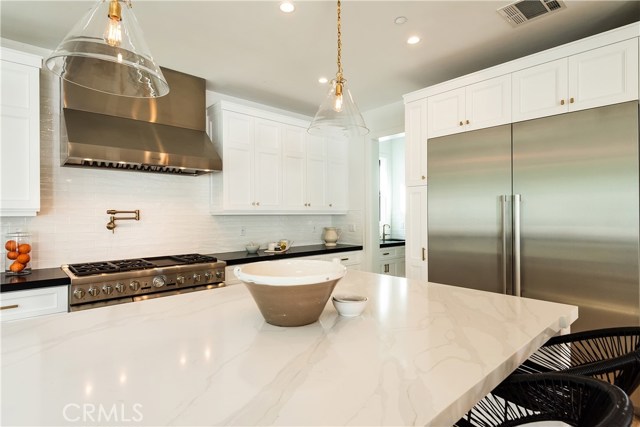 856 14th Street, Manhattan Beach, California 90266, 5 Bedrooms Bedrooms, ,5 BathroomsBathrooms,Residential,Sold,14th,SB18245508