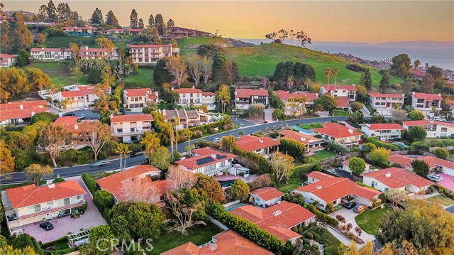 2105 Via Estudillo, Palos Verdes Estates, California 90274, 4 Bedrooms Bedrooms, ,2 BathroomsBathrooms,Residential,Sold,Via Estudillo,PV21049061