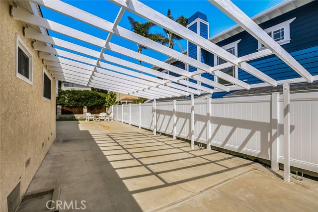 1147 2nd Street, Manhattan Beach, California 90266, 4 Bedrooms Bedrooms, ,2 BathroomsBathrooms,Residential,Sold,2nd,SB19075705