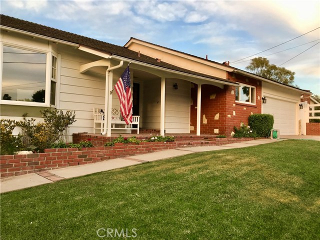 82 Dapplegray Lane, Rolling Hills Estates, California 90274, 4 Bedrooms Bedrooms, ,2 BathroomsBathrooms,Residential,Sold,Dapplegray,PV19026464