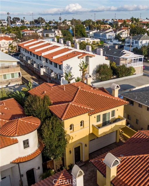 202 Irena Avenue, Redondo Beach, California 90277, 3 Bedrooms Bedrooms, ,3 BathroomsBathrooms,Residential,Sold,Irena,SB19148601