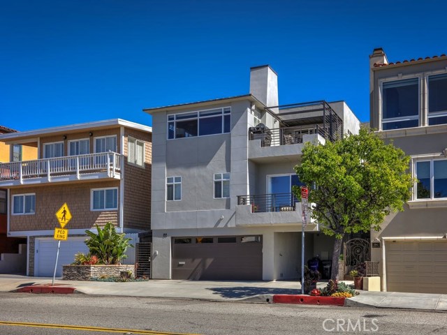 88 Manhattan Avenue, Manhattan Beach, California 90266, 3 Bedrooms Bedrooms, ,4 BathroomsBathrooms,Residential,Sold,Manhattan,SB17179236